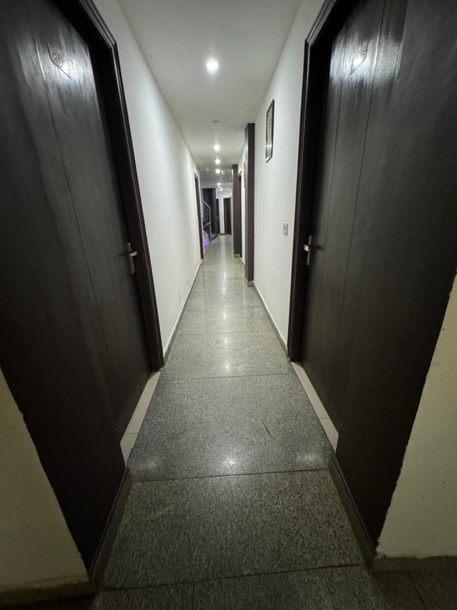 Airport Hotel Port View 新德里 外观 照片