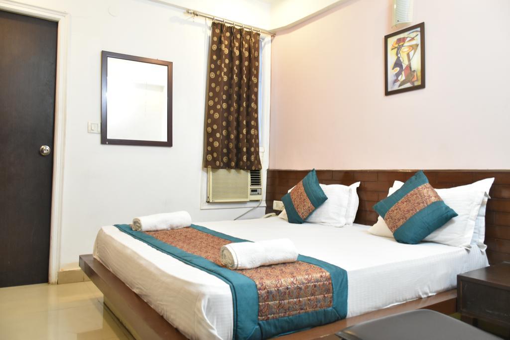 Airport Hotel Port View 新德里 外观 照片