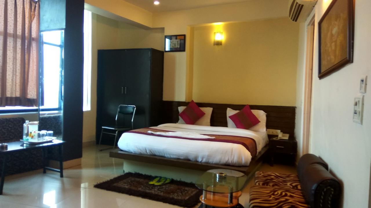 Airport Hotel Port View 新德里 外观 照片