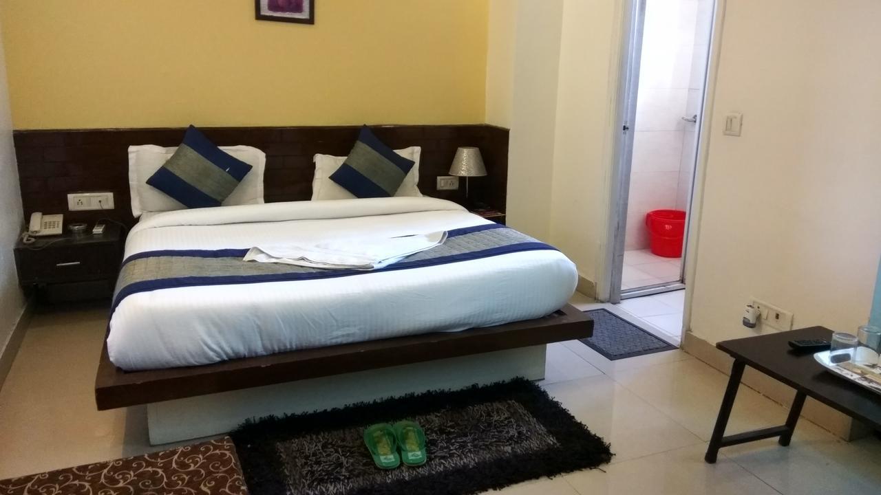 Airport Hotel Port View 新德里 外观 照片