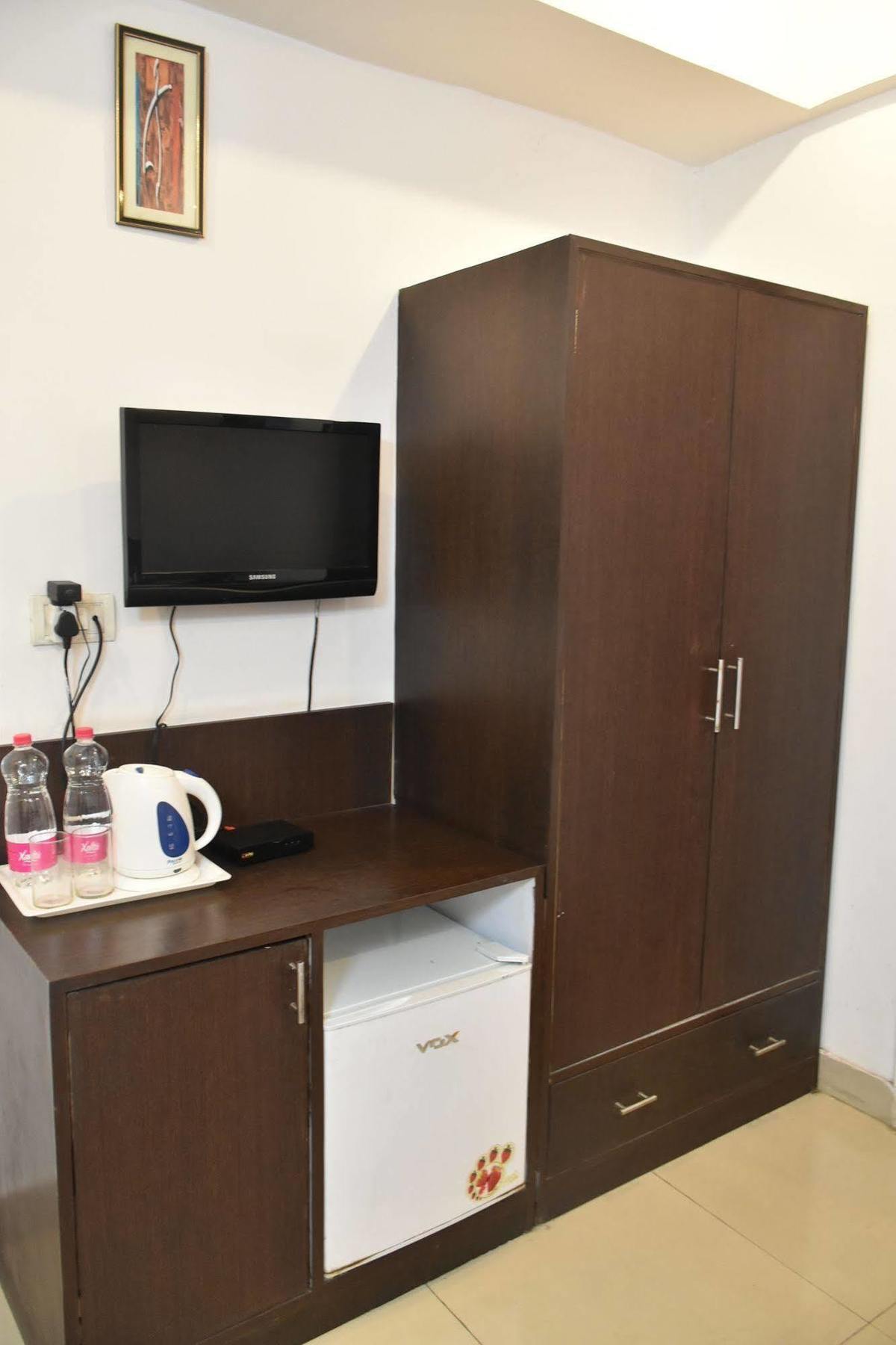 Airport Hotel Port View 新德里 外观 照片
