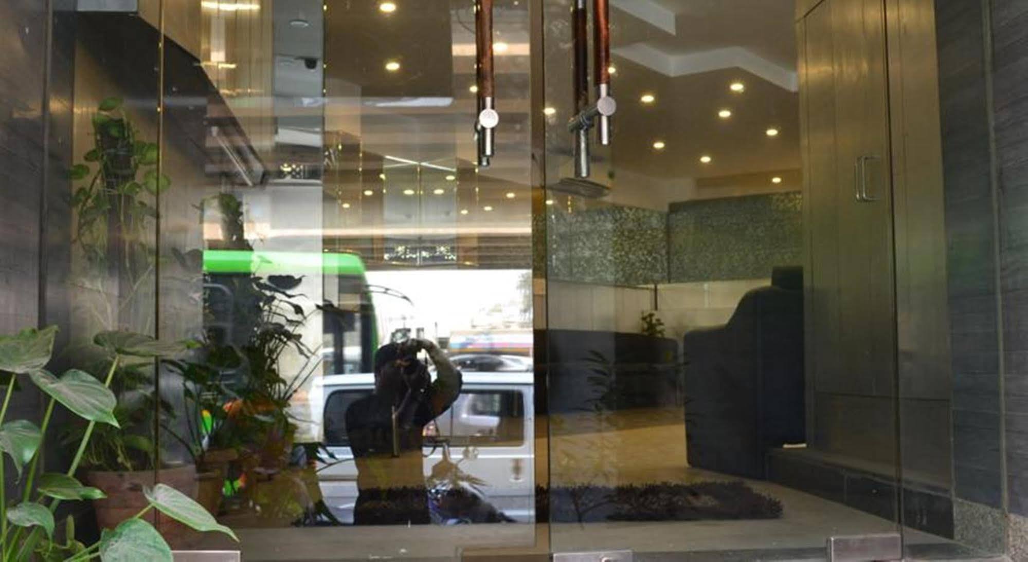 Airport Hotel Port View 新德里 外观 照片